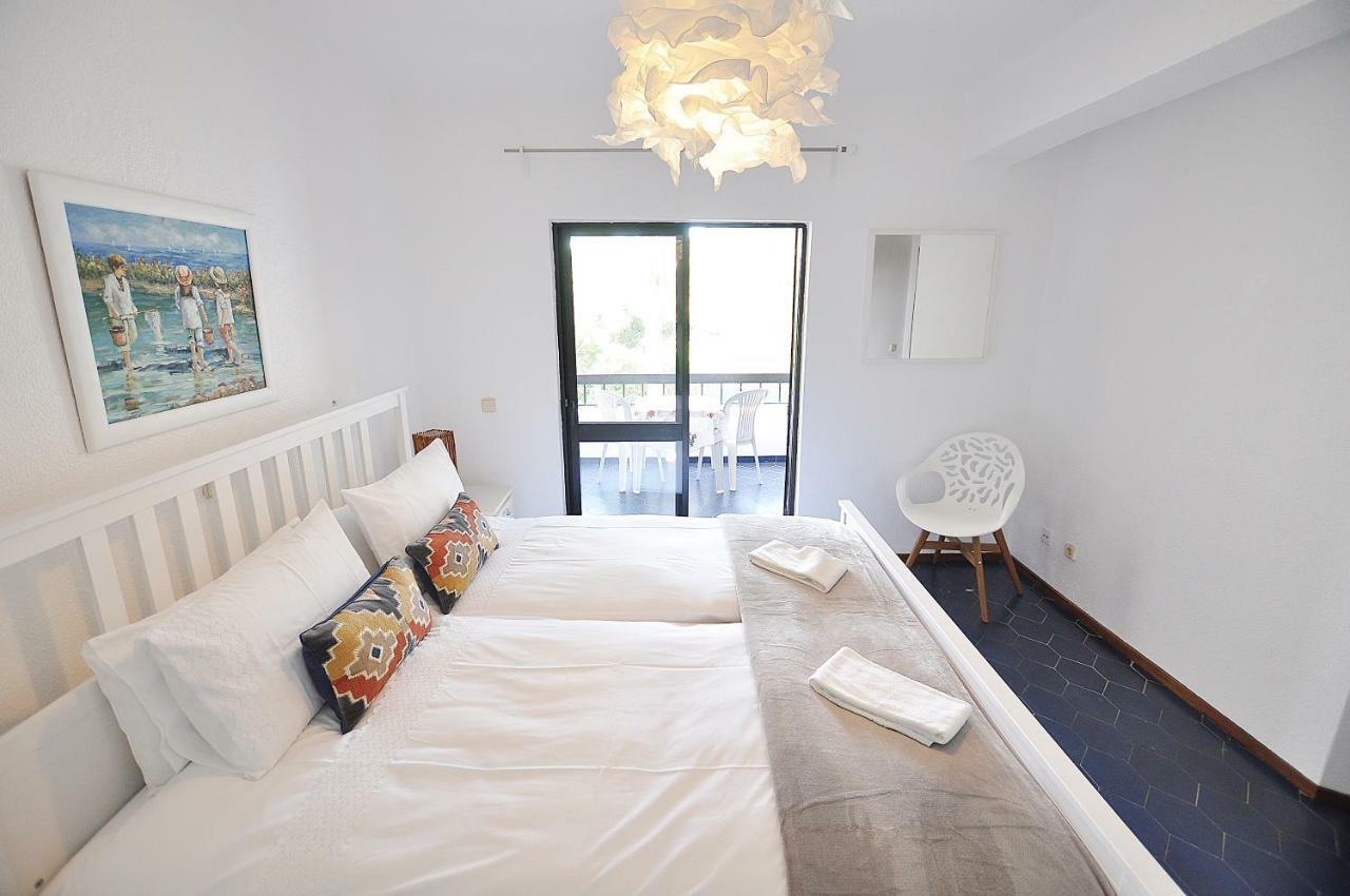 E&M Beach House Aldeamento Do Levante III Porches  Kültér fotó
